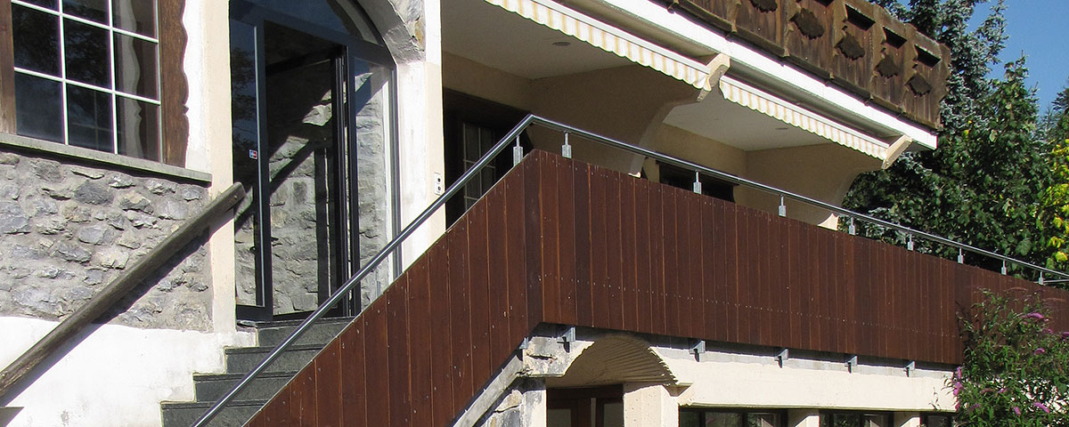 Balkon Seminarhaus Piz Alun